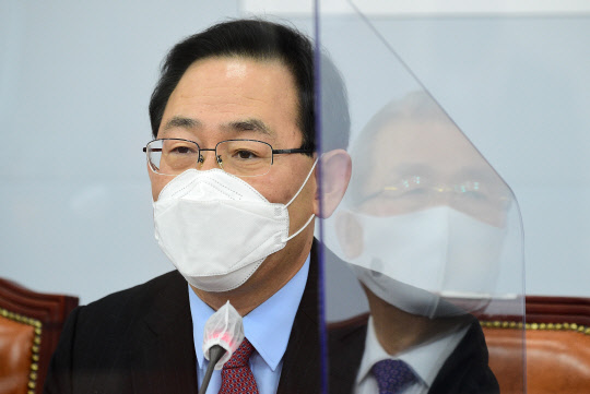 주호영 국민의힘 원내대표가 3일 국회에서 열린 비상대책위원회의에서 발언하고 있다.  [연합뉴스]